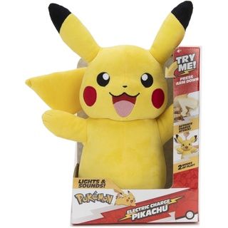 Pokémon PKW2365-28cm Deluxe Featured Plüsch - Pikachu, offizielles Plüsch mit Bewegungen, Licht und Sound