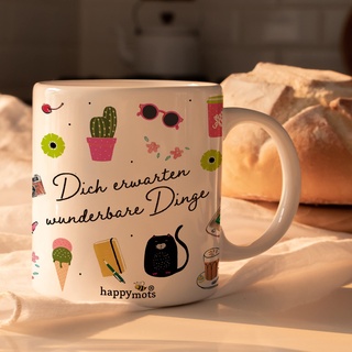 HappyMots Originelle Mug aus hochwertiger Keramik zum Verschenken | Frühstückstassen | Geeignet für Mikrowelle und Spülmaschine | Lustige Tassen | Geschenk für Freundinnen | Geschenk zum Frauentag