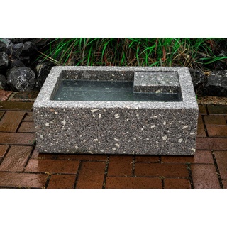 IDYL Gartenbrunnen Granit Vogeltränke, Granit ein Naturprodukt sehr robust witterungsbeständig.