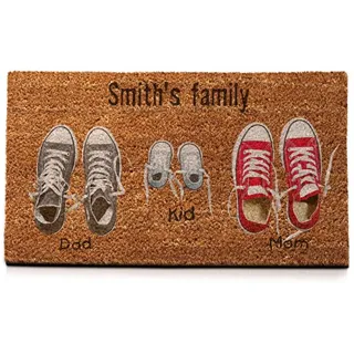 Wanapix | Fußmatte aus Kokosfasern Personalisiert mit Name | Original Türmatte für Innenbereiche | Unterseite | Familien Namen | 2 Schuhe + Kind