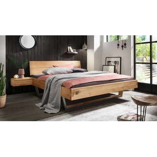 Bett 200x200 cm aus Wildeiche mit Holz-Kopfteil und Baumkante - Fillin