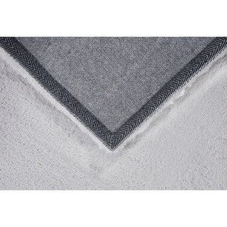 Teppich Aus Weichem Hochflor Mit Brief Design (Farbe: Grau)