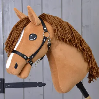LarDen Hobby Horse Wendy mit schwarzem Halfter - Größe S, HANDGEFERTIGTES Stockpferd Für Kleine, Große Kinder mit Zubehör | Spielpferd, Pferd Zum Reiten Spielzeug, Hobby Horsing