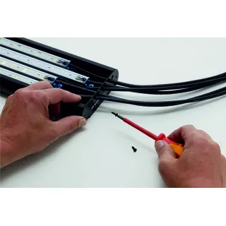 Serviceleistung: Vormontage       ohne Lampengehäuse/Adapterprofil     