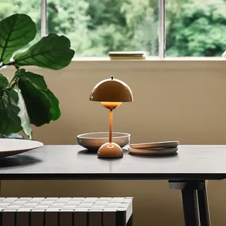 Tischleuchte &Tradition, Flowerpot VP9, dimmbar, Gelb, für Wohnzimmer, Kunststoff, Design - 29.5