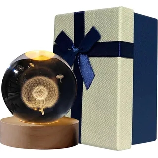 Weihnachtsdeko 3D Kristallkugel mit LED-Licht, Schneekugel Nachtlicht Weihnachten deko mit Holzsockel, USB Lasergeätzte Kugel Lampe, Weihnachts Glaskugel Deko für Zuhause Geschenk (D X 8CM)