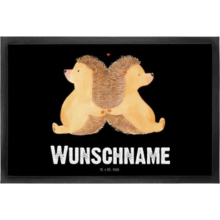 Mr. & Mrs. Panda Personalisierte Fußmatte Igel händchenhaltend 40 x 60 cm - Geschenke, Liebe, Türmatte personalisiert, Fussmatte, Individuelle, Lieblingsmensch, Verknallt, personalisierbar, Hochzeit