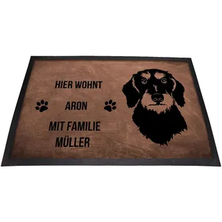 Dackel Rauhaar Fußmatte personalisiert, Braun, 40 x 60 cm | Hundemotiv Dackel Rauhaar, Hier wohnt Dein Hund mit Deiner Familie, rutschfest, waschbar, für Haustür, innen und außen