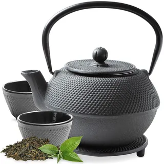 Tealøv TEEKANNE GUSSEISEN SET 1,1 LITER IN GESCHENKBOX | Komplettes Teeservice aus Gusseisen | Gusseiserne Teekanne mit Siebeinsatz, Teetassen & Untersetzer | Teeset im Japanischen Stil | Schwarz