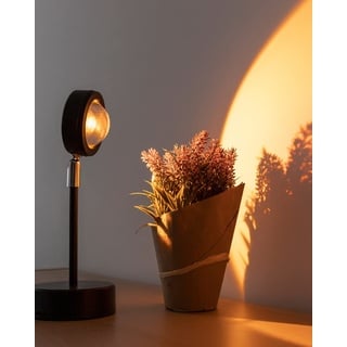 InnovaGoods® Sonnenuntergangsprojektorlampe Sulam mit warmem LED-Licht, entspannendem Effekt und einzigartiger Atmosphäre, um 360o drehbar und um 180o regulierbar, ideal für Innen- und Außenbereich.