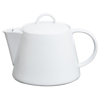 1 x Teekanne/Kaffeekanne SOLEA von caterado,Porzellan, weiß. Höhe ohne Deckel 11,6 cm (mit16,2 cm). Länge x Breite = 16,5 x 22,5 cm.