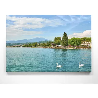 Traumhafte Gardasee-Bilder im Großformat 120x80cm, Strand Bardolino - als großes XXL Leinwandbild. Wandbild als Hintergrund und Deko für Wohnzimmer & Schlafzimmer. Aufgespannt auf Holzrahmen