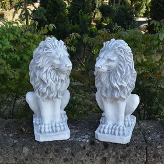 gartendekoparadies.de Gartenfigur Löwen Satuen Steinfiguren 2er-Set, H. 53 cm, 78 kg, (1 St., 2er-Set), Frostsicher grau