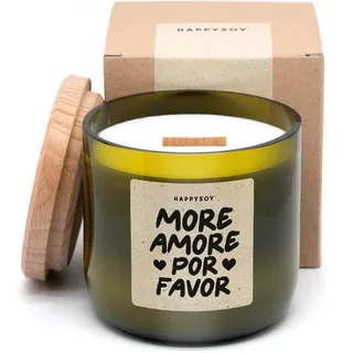 HappySoy Duftkerze 'More Amore Por Favor' – grünes Glas, wundervoller Duft, Holzdocht, ca.100h Brenndauer, nachhaltig, Geschenk für Freundin & Mama