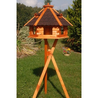 DSH DEKO SHOP HANNUSCH Vogelhaus Riesiges XXL Vogelhaus, Futterhaus 67 x 45 cm imprägniert, Bitumschindeldach verschiedene Farben wählbar, mit oder ohne Vogelhausständer, V18 dunkel mit Solar und Ständer