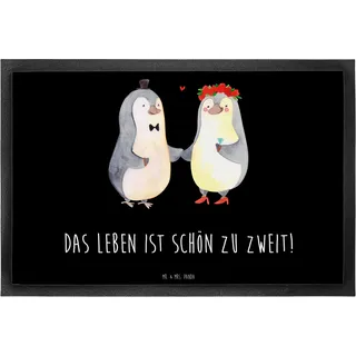 Mr. & Mrs. Panda 40 x 60 cm Fußmatte Pinguin Heirat - Geschenk, Verlobung, Fußmatten, verlobt, Schmutzfangmatte, Bräutigam, Jahrestag, Paar, Pärchen,