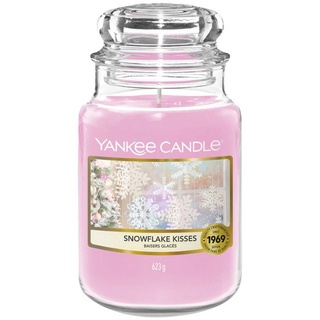 Yankee Candle Duftkerze Yankee Candle Snowflake Kisses Duftkerze im Glas 623g 110-150 Stunden