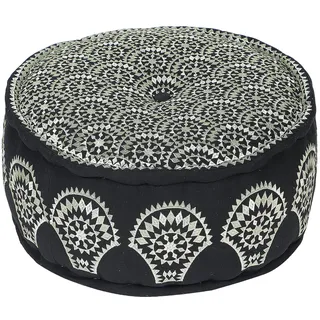 Marokkanischer Pouf Amaya handgefertigt aus Baumwolle in Schwarz 50 cm | Der handgefertigte Pouf mit weißer Stickerei und Füllung aus recycelter Baumwolle dient auch als Hocker oder als Fußablage.