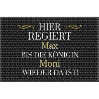 Manutextur Fußmatte mit Namen - Motiv Hier regiert Königin - viele Spruch-Motive - Schmutzfangmatte personalisiert - Größe 50x80 cm - persönliches & individuelles Geschenk