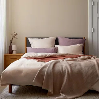 URBANARA Seretta Satin-Bettwäsche 240x220 cm & 2X 80x80 cm I 100% TencelTM Lyocell Made in Portugal Oeko Tex 100 I Seidig Glatt Traumhaft Weich Atmungsaktiv Nachhaltig I Champagner