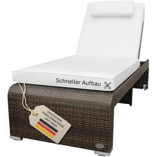 RS Trade Sonnenliege Gartenliege wetterfest aus Rattan, extra hoch & extra breit auch für Senioren – XXL bis 200kg – mit Rollen, Outdoor Liege mit Verstellbarer Rückenlehne, braun mit weißer Auflage