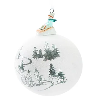 BRUBAKER Premium Weihnachtskugel - Tannenbaum Schnee Landschaft mit Schlitten Porzellan Figur - Türkis Schimmernde Glitzer Kugel Weiß - 10 cm Baumkugel aus Glas - Handarbeit - Weihnachtsbaumkugel