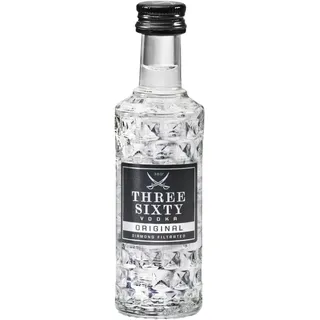 THREE SIXTY VODKA | Diamond filtrated Vodka | In der einzigartigen Facettenschliff-Flasche | Ein ungewöhnlich mildes und weiches Geschmacksprofil | 0,04L | 37,5%