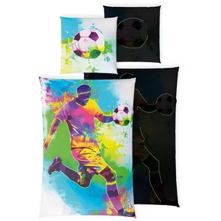 Carpe Sonno Kinderbettwäsche 135x200 +10 SPIELE +KINDERBUCH Baumwoll Bettwäsche Kind Jungen Mädchen, Renforcé, 2 teilig, Coole Fussballbettwäsche Set Sport Soccer Fussball Spieler bunt|grün