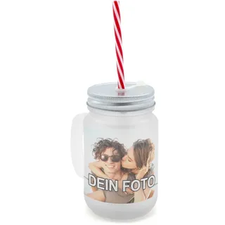PhotoFancy - Trinkglas mit Henkel und Strohhalm - mit eigenem Foto personalisiert und Bedruckt - Henkel-Glas satiniert mit Deckel und Mehrweg-Trinkhalm - Mason Jar