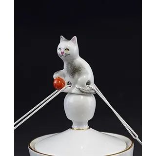 Porzellan Tropfenfänger Katze mit Ball
