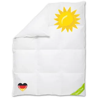 Koru Kids® Kinder Daunendecke 100 x 135 cm – 100% Daunenflug, Daunen und Anderen Elementen – Kinderbettdecke – Baby Bettdecke – bis 60 Grad Waschbar – Baumwolle – Weiß – Made in Germany