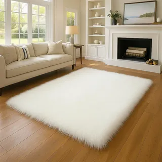 Wokuaile Hochflor Teppich Wohnzimmer Flauschig Fellteppich Shaggy Kunstfell Waschbar Weich Modern Teppich für Schlafzimmer Kinderzimmer Weiß, 60 x 90 cm