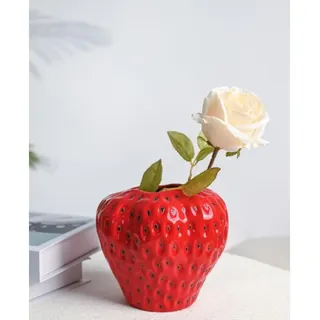 Rote Keramik-erdbeervase, Zeitgen√∂ssische Wohnzimmerdekoration