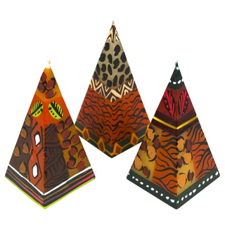 Afrika-Deko Formkerze 3er Set afrikanische Pyramidenkerzen (Spar-Set, 3 Kerzen), Afrika-Deko 3er Kerzenset handbemalte Pyramidenkerzen aus Afrika handgefertigte afrikanische Pyramiden Kerze in verschiedene Designs beige