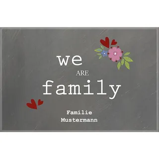 Manutextur Fußmatte mit Namen - Motiv we Are Family - grau - viele Familien-Motive - Schmutzfangmatte personalisiert - Größe 50x80 cm - persönliches & individuelles Geschenk