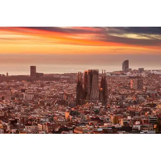 Papermoon Fototapete BARCELONA-STADT SPANIEN SAGRADA FIMILIAR SKYLINE MEER bunt 2,5 m x 1,86 m