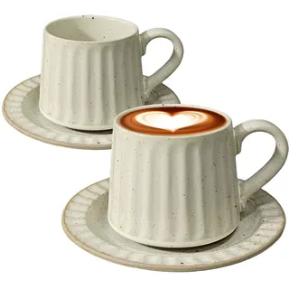 NIUKOMY Vintage Keramik Kaffeetassen 2er Set, Goße Cappuccino Tassen mit Untertasse 300ML, Nostalgie Steingut Tassen, Hochwertige Handgefertigte Kaffeetassen, Geschenk zum Muttertag, Beige
