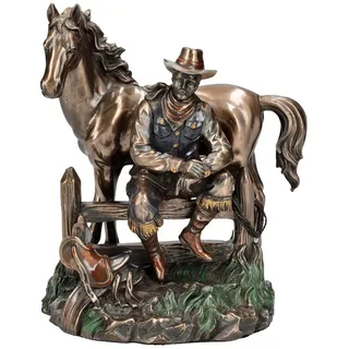 Figuren Shop GmbH Dekofigur Cowboy Figur mit Pferd bei der Rast - Wilder Westen Western Dekofigur