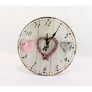 linoows Tischuhr, Wanduhr mit Herzen, romantische Landhaus Kombi Uhr aus Glas 17 cm