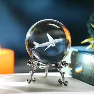 60 mm 3D Kristallkugel mit Flugzeug Figur Motiv und Ständer Briefbeschwerer | Lasergraviert Glaskugel Flugzeug Dekorative Glas Kugel Briefbeschwerer Flugzeugform Schreibtischdekoration Luftfahrt Herren