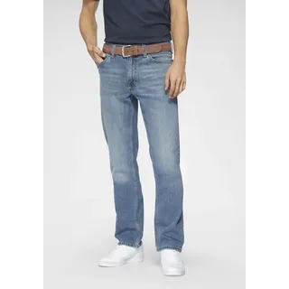 Mustang Tramper Straight Fit Jeans in mittelblauen Used Look-W31 / L32