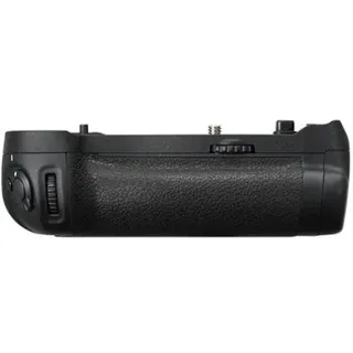 Nikon MB-D18