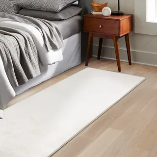 KARAT Bettvorleger - edle Velours Bettumrandung - Teppich Läufer für Schlafzimmer Wohnzimmer - Flauschiger Teppichläufer Sundae (80 x 160 cm, Creme)