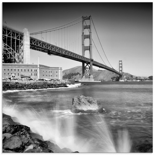 ARTland Glasbilder Wandbild Glas Bild einteilig 20x20 cm Quadratisch Amerika San Francisco Foto Schwarz Weiß Architektur Brücke Golden Gate Bridge Brandung S7WC