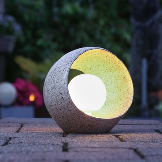 LED Solar Dekoleuchte - Kugellampe im Stein - Polyresin - 3 warmwei√üe LED - H: 21cm - beige