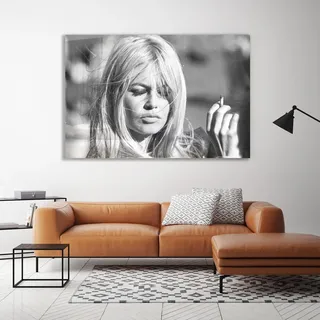 Acrylglasbild QUEENCE "Brigitte Bardot" Bilder Gr. B/H/T: 70 cm x 50 cm x 0,4 cm, Schwarz-Weiß-Stars-Frau Querformat, grau Acrylglasbilder