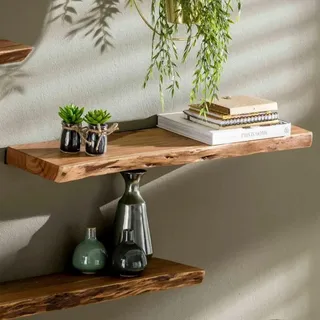 famlights Ringo-Living Massivholz Schweberegal Baumkante in Natur-dunkel, Holzregal 90 cm breit, Landhaus Wandregal aus Akazienholz, Schlichtes Holz, Natur Holzbrett Wand ,