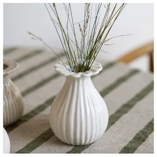 Storefactory Dekoobjekt Vase Vallby - weiß 11 cm
