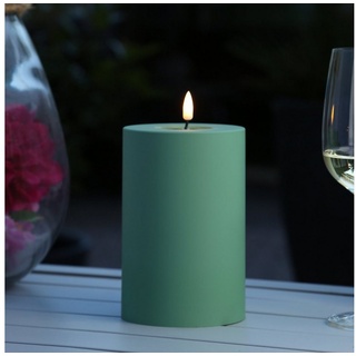 Deluxe Homeart LED-Kerze LED Kerze MIA Deluxe für Außen flackernd H: 15cm D: 10cm grün outdoor (1-tlg) grün