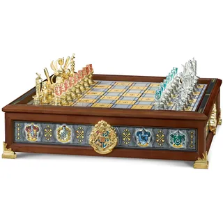 The Noble Collection Quidditch Chess Set Silver & Gold Plated